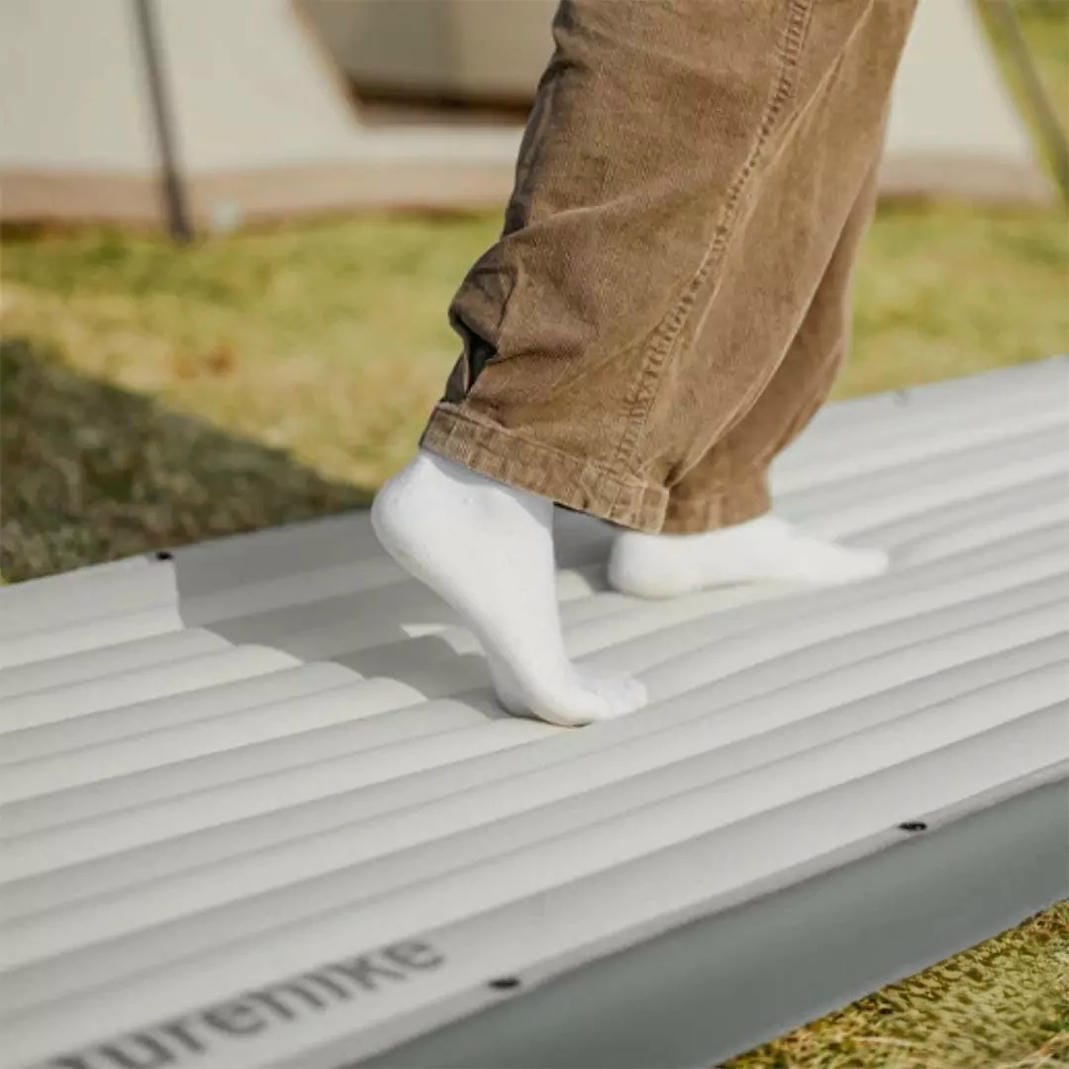 تشک بادی بامبو نیچرهایک Naturehike مدل CNK2450WS035 تشک بادی بامبو نیچرهایک Naturehike مدل CNK2450WS035