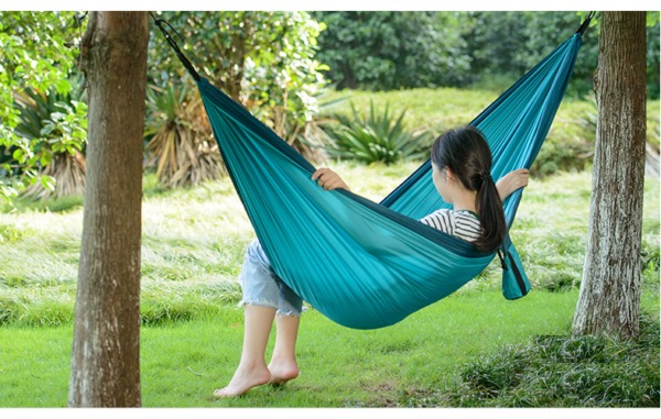 تخت آویز درختی 2نفره نیچرهایک Naturehike مدل NH21DC011 تخت آویز درختی 2نفره نیچرهایک Naturehike مدل NH21DC011